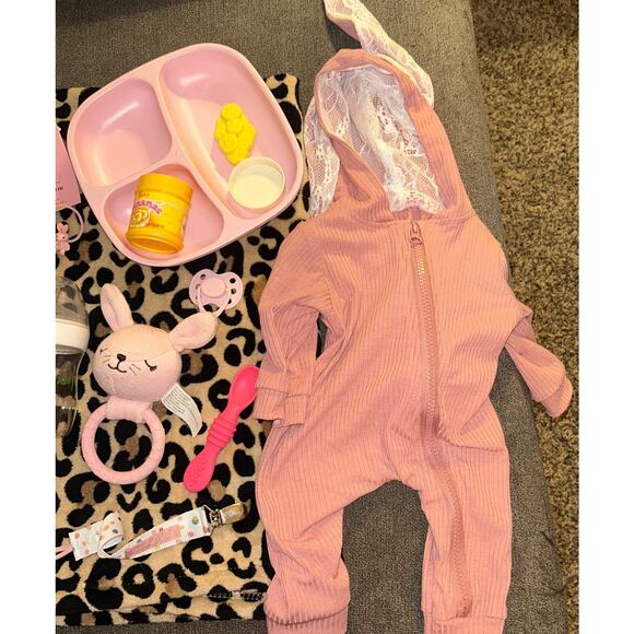 Reborn Baby Girl Doll Silicone Limbs, Cloth Body & Accessories - Picture 8 of 13